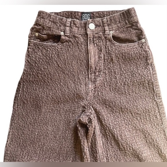 BDG Bubble Corduroy High-waisted Baggy Pant in Brown Size 27 - Picture 7 of 9